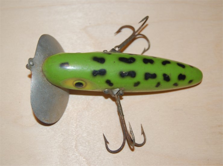 Arbogast - Muskie Jitterbug - Click Image to Close